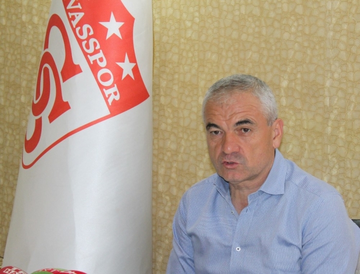 Rıza Çalımbay: “Var’daki Hakemler Maç Yönetmemeli”