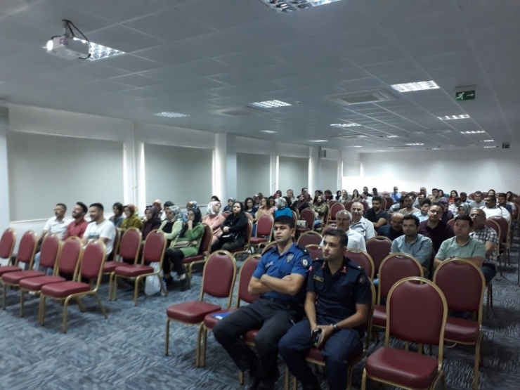 Devrekani’de Öğretmenlere Trafik Eğitimi Verildi