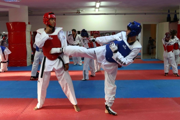 Bayraklı’dan Avrupa Şampiyonası’na