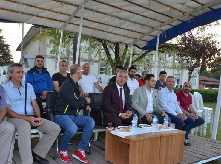 Hendek Kaymakamlığı Futbol Turnuvası Başladı