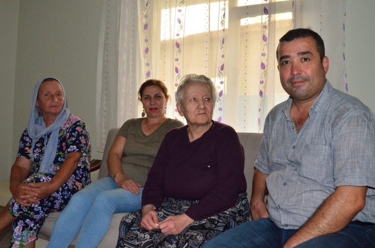 Yaşlı Kadına Haluk Levent Sahip Çıktı