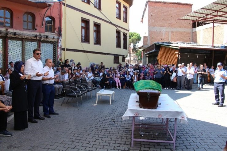 Kalbine Yenik Düşen Doktora Son Görev