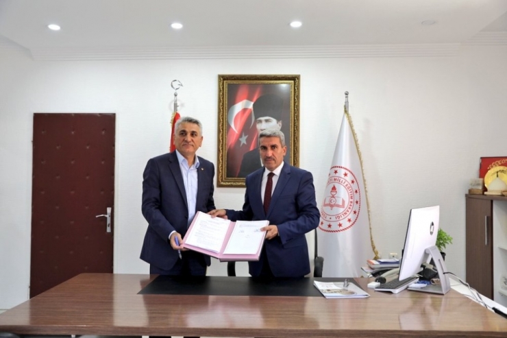 Hayırsever Aktaş Ailesi Nusaybin’e Okul Yaptıracak