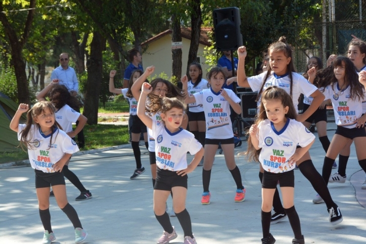 Yaz Spor Kursları Kapanış Şenliği Yapıldı