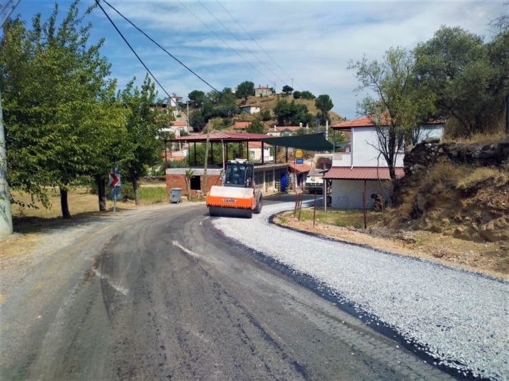 Yatağan’ın Kırsal Mahalle Yolları Asfaltlanıyor