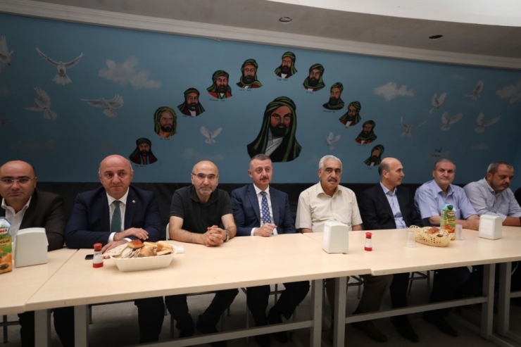 Başkan Büyükakın; “Onlar Zulme Karşı Ayağa Kalktılar”