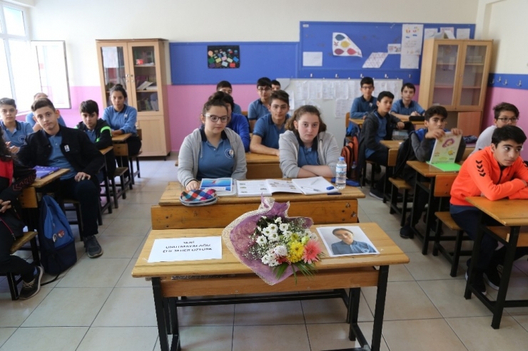 İlk Ders Günü Trafik Kazasında Hayatını Kaybeden Kardeşler Anneleri İle Toprağa Verildi