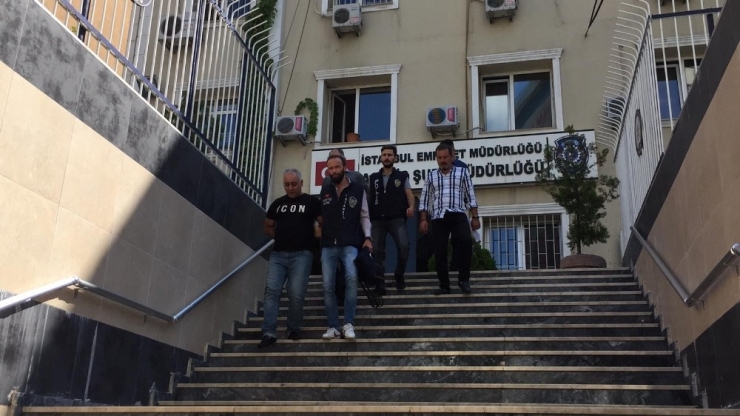 “Türk Parasını Tanımak İstiyoruz” Diyerek, Öğrencinin 600 Lirasını Çaldılar