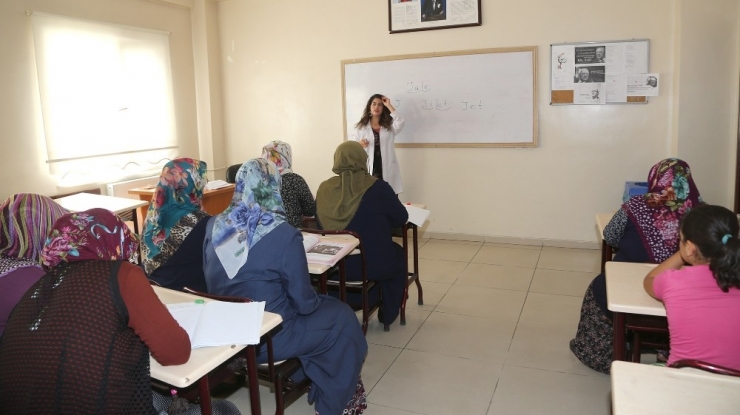 Şehitkamil’de 4 Bin 338 Kişiye Okuma-yazma Öğretildi