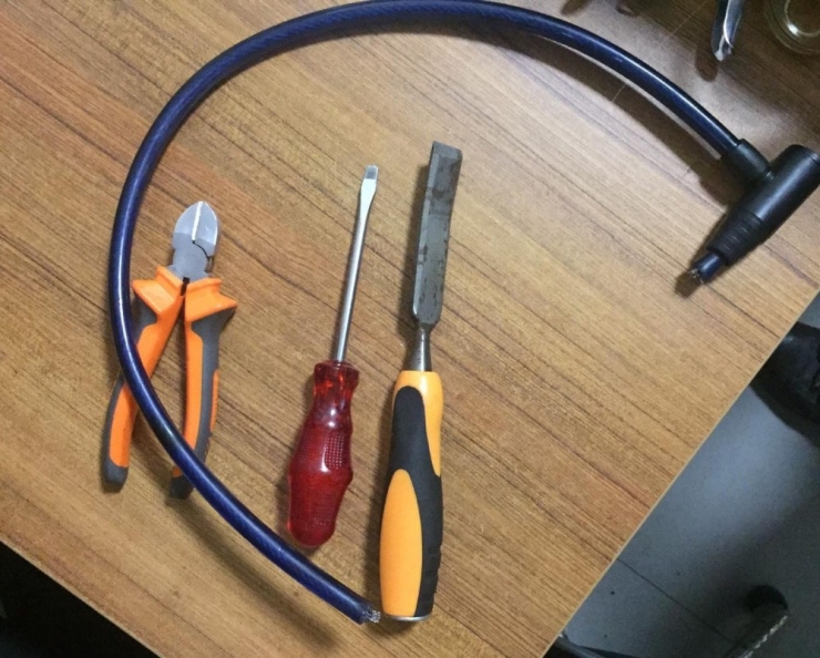 Ataşehir’de Bisiklet Hırsızı Bekçiler Tarafından Yakalandı