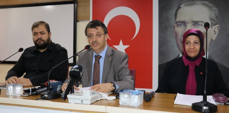 Van’da Ak Parti Adını Kullanarak İş Vaadinde Bulunanlara Operasyon