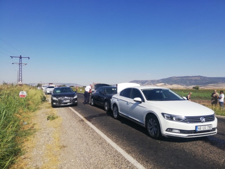 Ak Parti Konvoyunda Kaza: 2 Milletvekili Hafif Yaralı