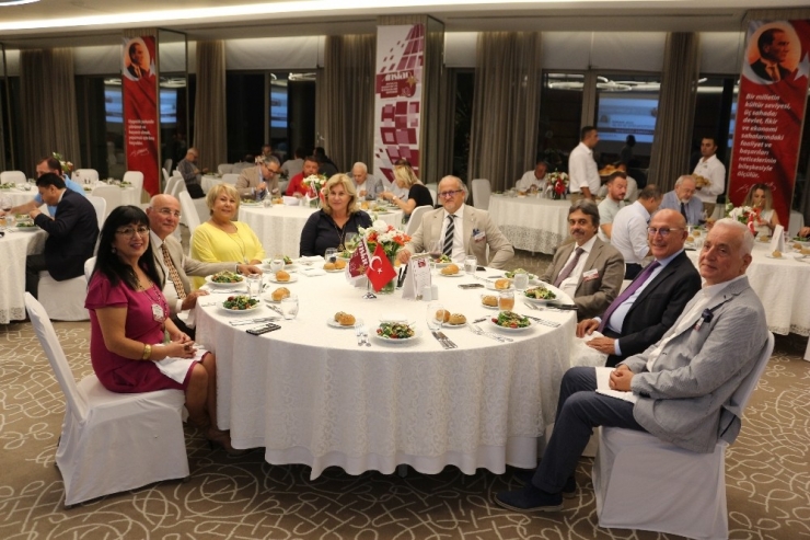 Ttyd Başkanı Narin: "5 Yıldızlı Otellerin Fiyatı 1-2 Yıldız Fiyatına"