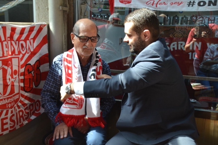 Balıkesirspor Başkanından 1 Numaralı Üyeye Ziyaret