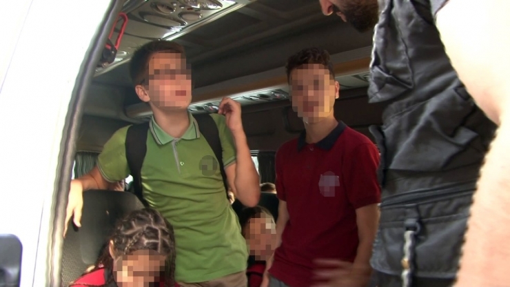 Beyoğlu’nda Okul Servis Denetimlerinde Şok Görüntü