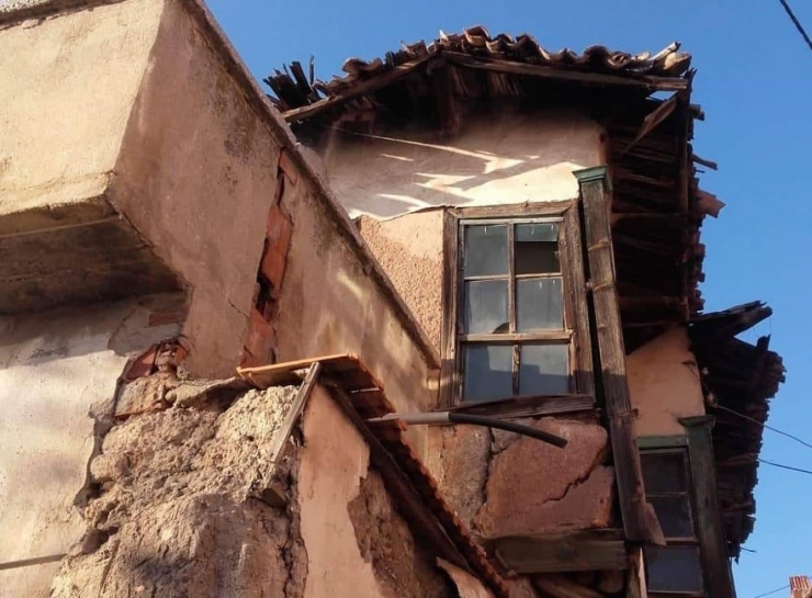 Bu Binalar Tehlike Saçıyor