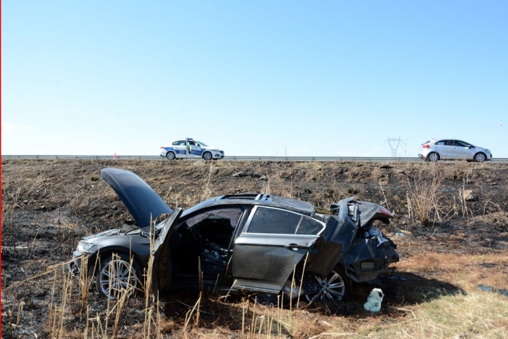 Başkan Vahap Seçer’in Koruma Aracı Kaza Yaptı: 3 Yaralı