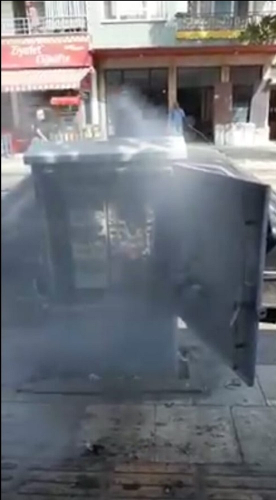 Elektrik Panosunda Çıkan Yangın Korkuttu