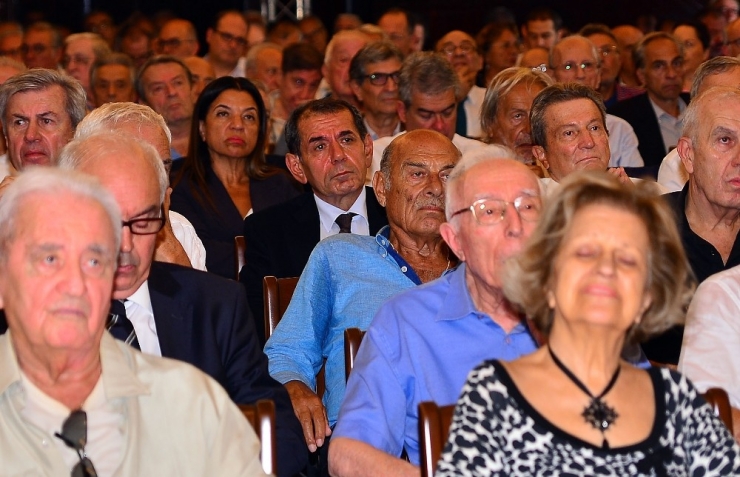 Dursun Özbek: “Ben Galatasaray’ı İcraya Vermedim, Hukukun Emirlerini Yerine Getirdim”