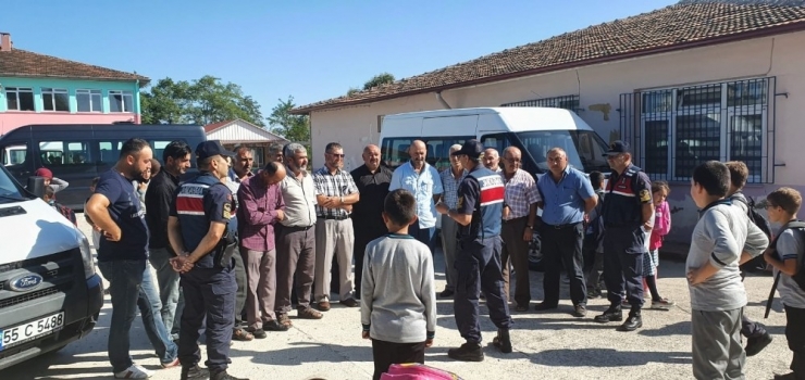 Jandarmadan Okul Servis Araçlarına Sıkı Denetim