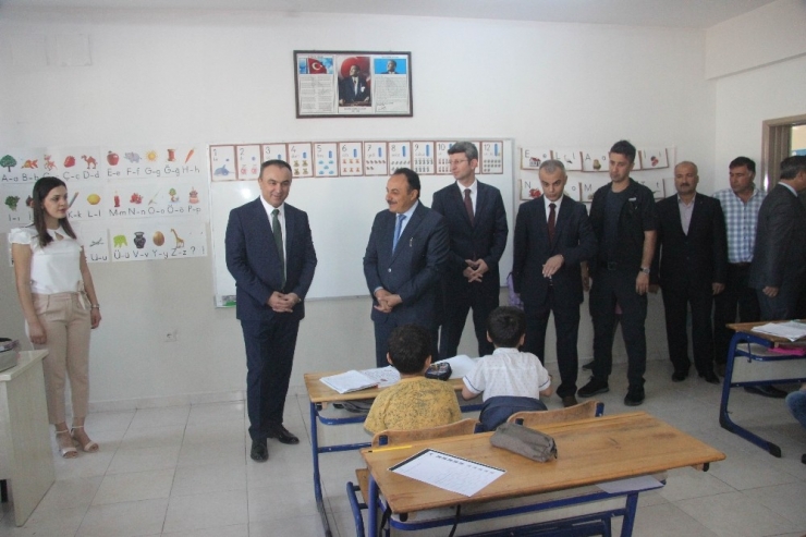 Suriyelilerin Yoğun Olduğu Kilis’te 54 Bin Öğrenci Eğitim Görüyor