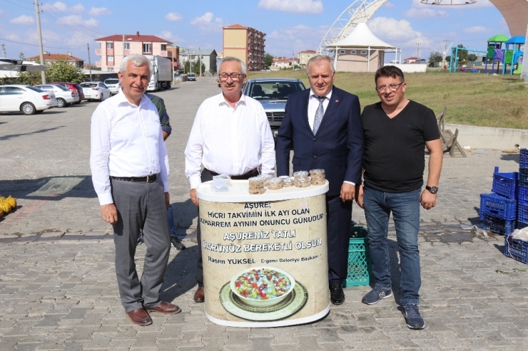 Ergene’de Aşure İkramı