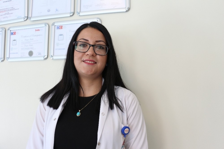 Çocuğa Yeter Ki Sussun Diye Bilgisayar, Tablet Vermeyin