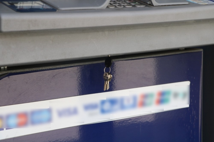 Atm’nin Anahtarını Üzerinde Unuttular
