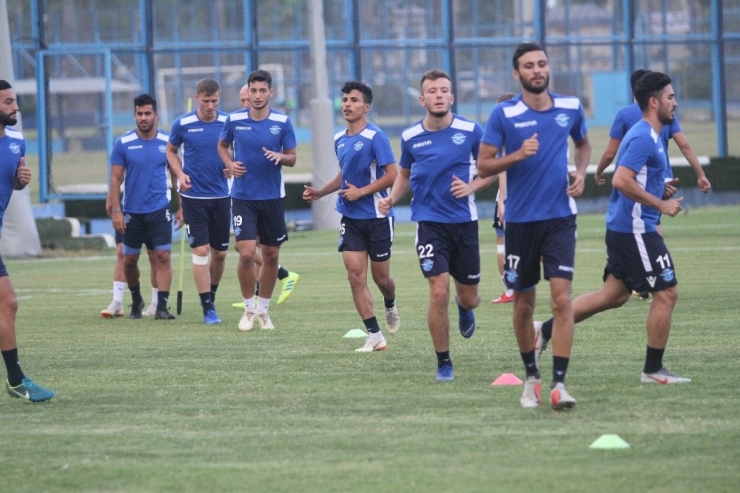 Uğur Tütüneker: "Hedefimiz Süper Lig"