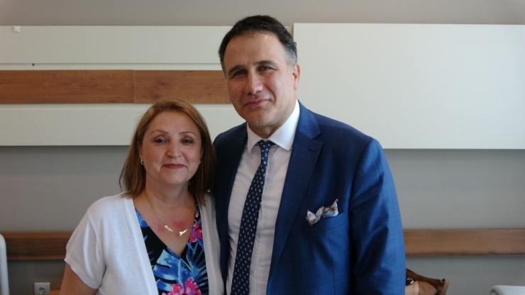 12 Bin Km Uzaktan Geldi, 16 Yıldır Uğraştığı Şeker Hastalığından Kurtuldu