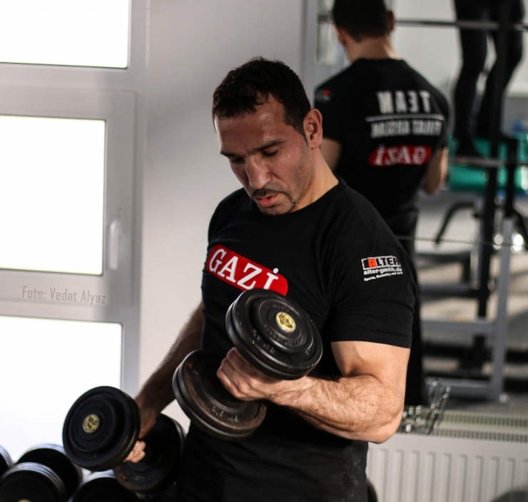 Fırat Arslan Maçı İçin Nefesler Tutuldu