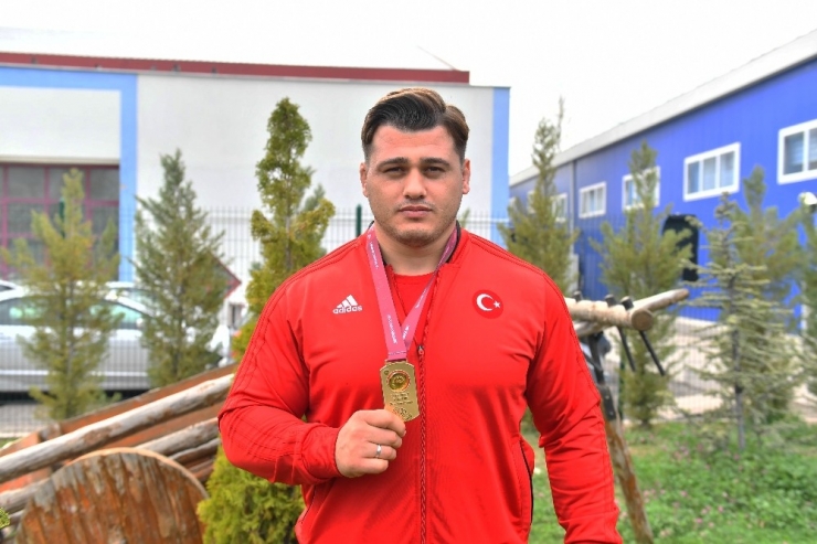 Aski Güreşçileri Dünya Şampiyonası’nda