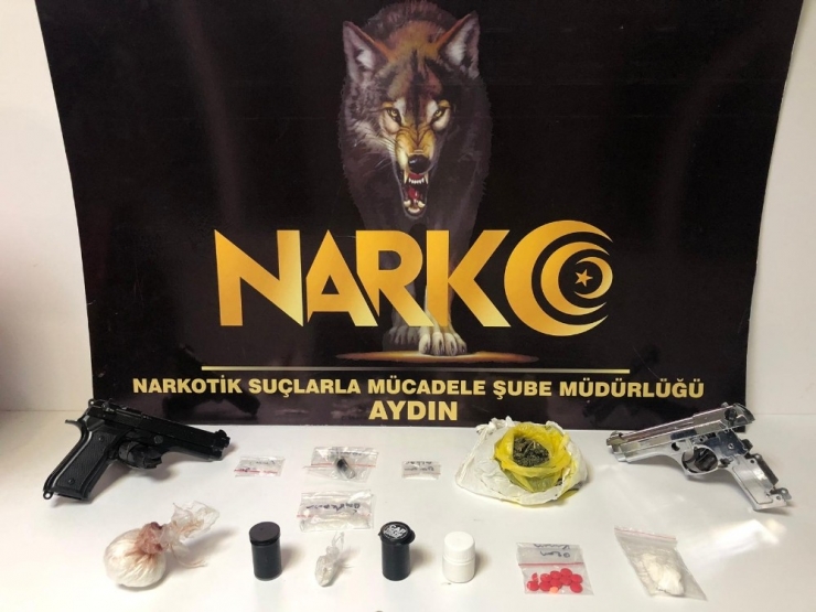 Öğrencileri Zehirlemeye Hazırlanan 25 Uyuşturucu Taciri Tutuklandı