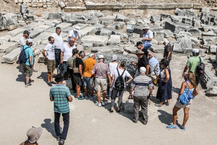 Milet Ve Apollon’daki Kazılarda Yeni Bulgular Ortaya Çıkarıldı