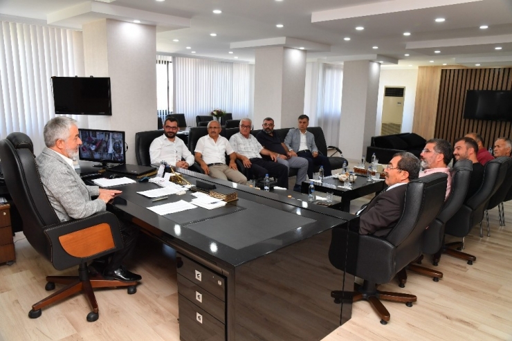 Chp’den, Ak Parti’li Belediye Başkanı Başdeğirmen’e Nezaket Ziyareti