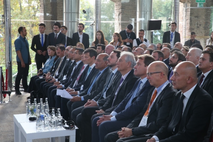 Bakan Albayrak: “Merkez Bankası’nın Faiz Kararının Etkilerini Önümüzdeki Günlerde Göreceğiz”