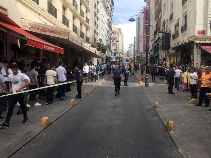 Aksaray’da Motosiklet Sesinden Silahlı Kavga Çıktı: 1’i Ağır 3 Yaralı