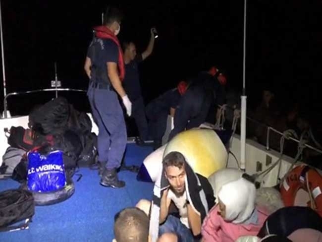 İzmir’de 182 Düzensiz Göçmen Yakalandı