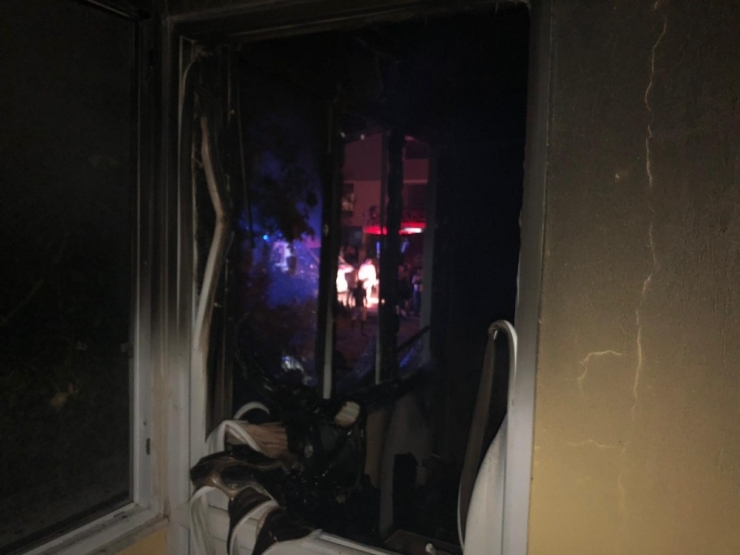 Ev Yangınında Bir Kişi Zehirlendi