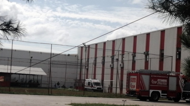 Tuzla’da Gıda Fabrikasında Gaz Paniği