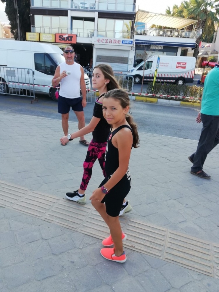 İremsu Kocaoğlan’dan Yokluklar İçerisinde Gelen Anlamlı Birincilik