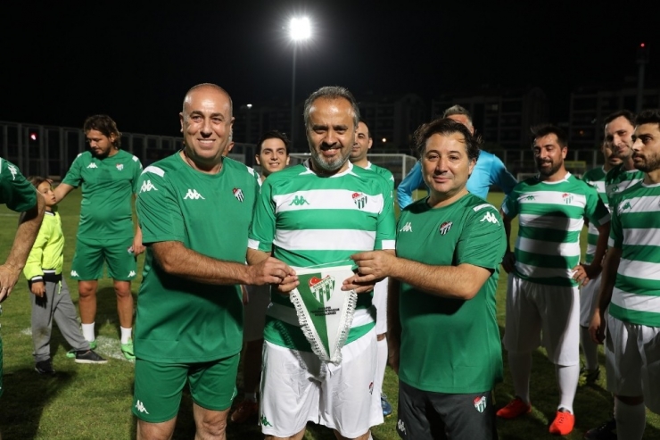 Başkan Aktaş’tan Dostluk Maçında ‘Hat-trick’