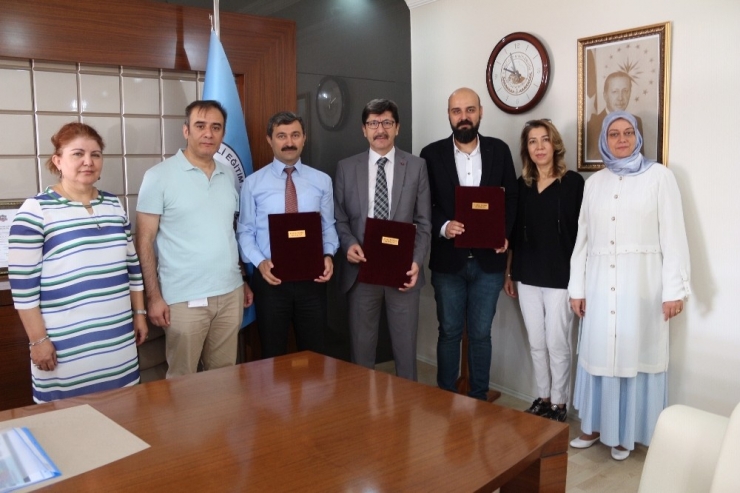 Kumaştan Hayaller Afyonlu Çocuklara Umut Olacak