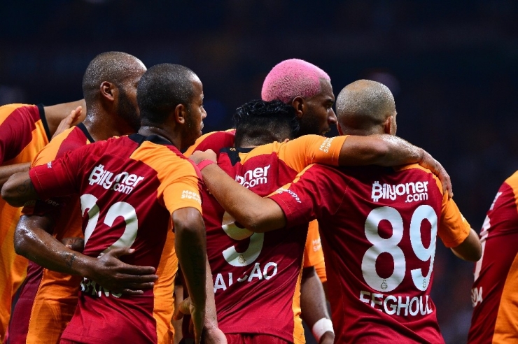 Galatasaray Evindeki Yenilmezliğini 38’e Çıkardı