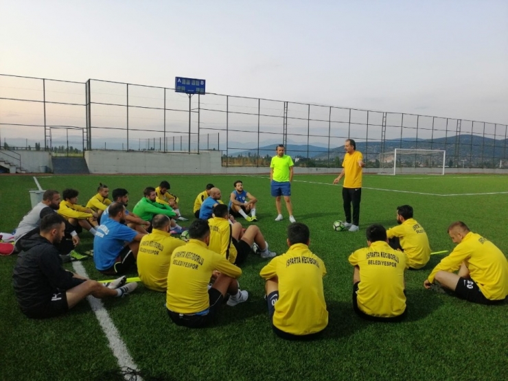 Keçiborlu Belediyespor’un Gözü Bal’da