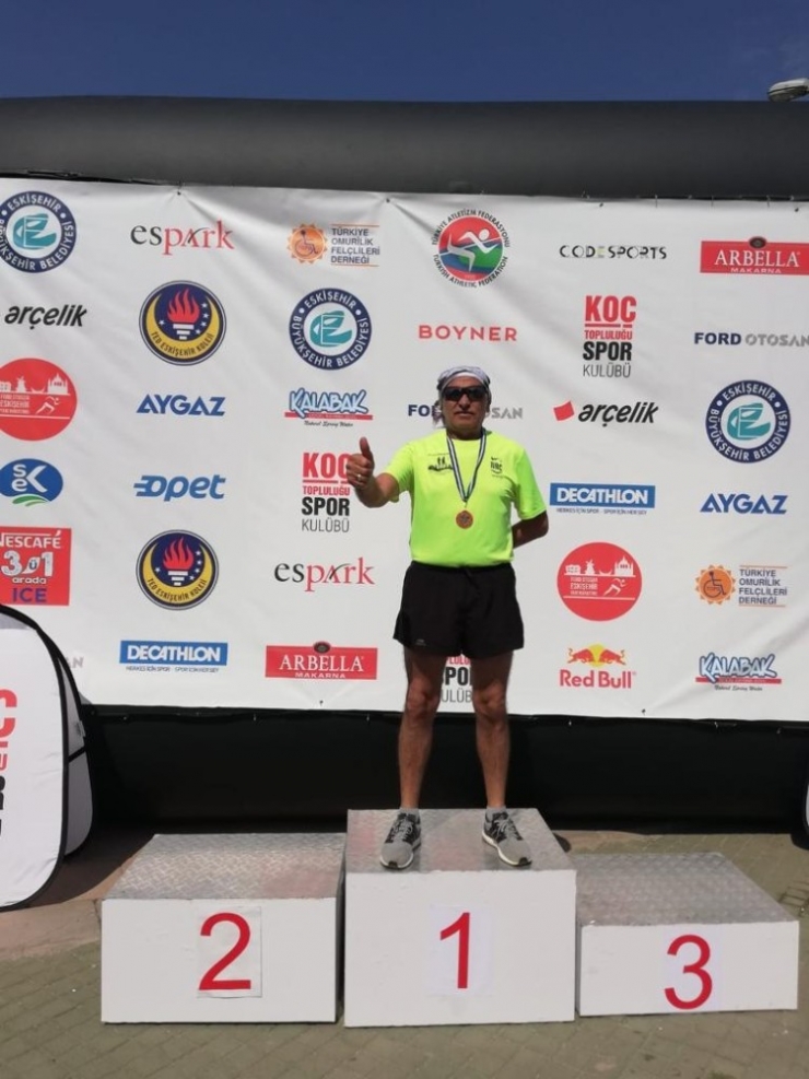 İzmit Belediyespor Gururlandırdı