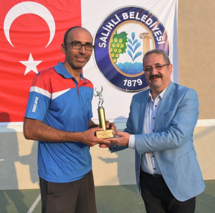 Teniste Kupalar Sahiplerini Buldu