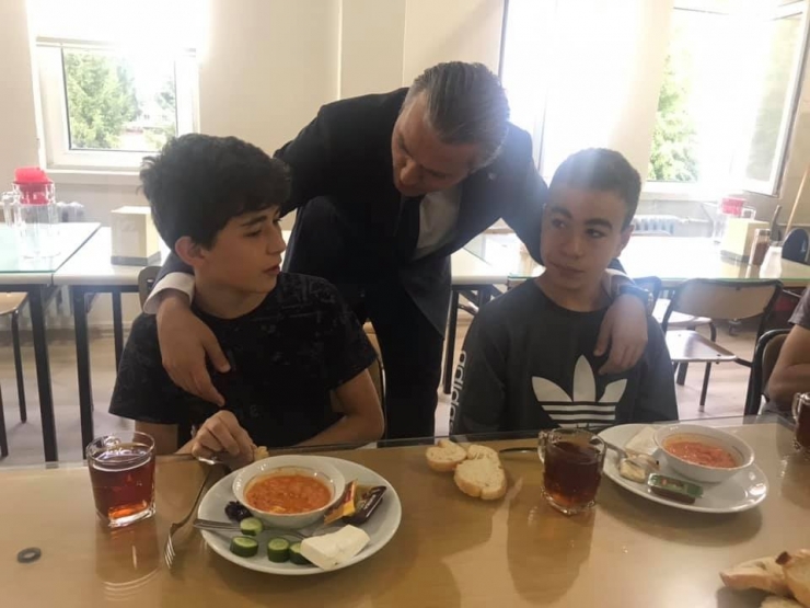 Sıra Dışı Müdür