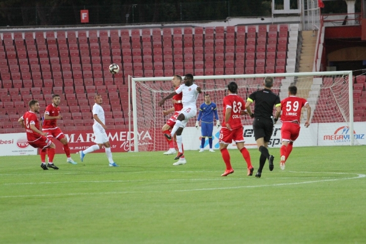 Tff 1. Lig: Balıkesirspor: 2 - Ümraniyespor: 0 (İlk Yarı Sonucu)