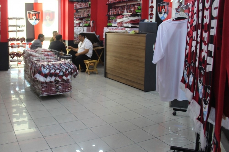‘Van Spor Store Mağazası’ Satışa Başladı